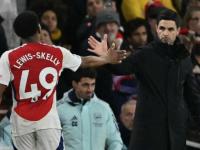 开云体育直播-包含阿森纳球员间关系紧张！队内冲突不断的词条