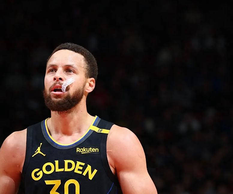 关于勇士外线投篮不中止步不前,遭遇季后赛悬疑的信息 关于勇士外线投篮不中止步不前,遭遇季后赛悬疑的信息