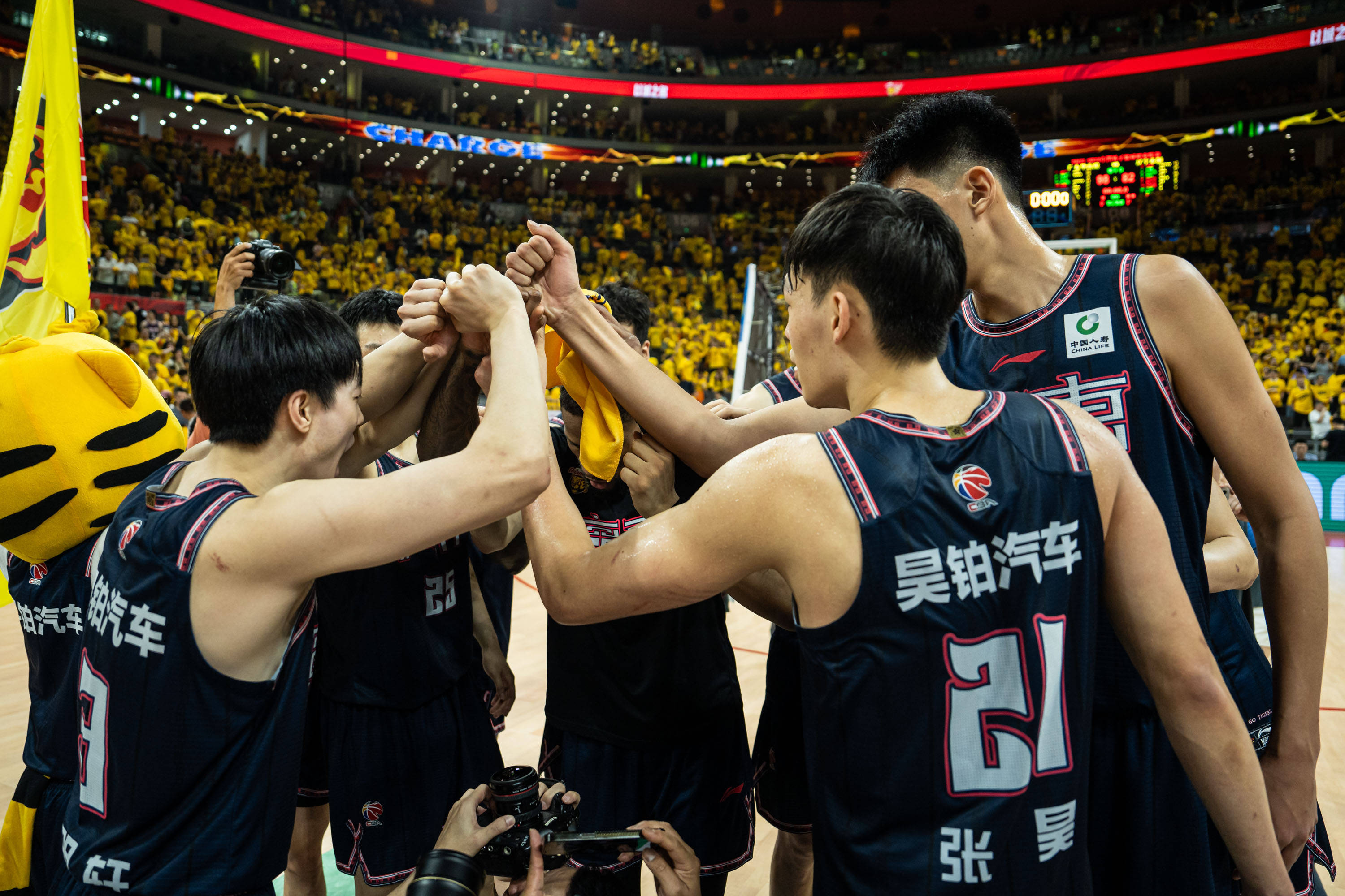 关于CBA转会传闻:广东男篮或引进新外援,球队实力再添利器的信息 关于CBA转会传闻:广东男篮或引进新外援,球队实力再添利器的信息