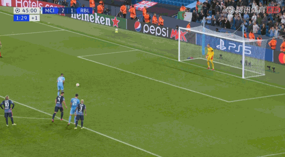 关于荷兰力克乌拉圭，格拉利什完成帽子戏法的信息