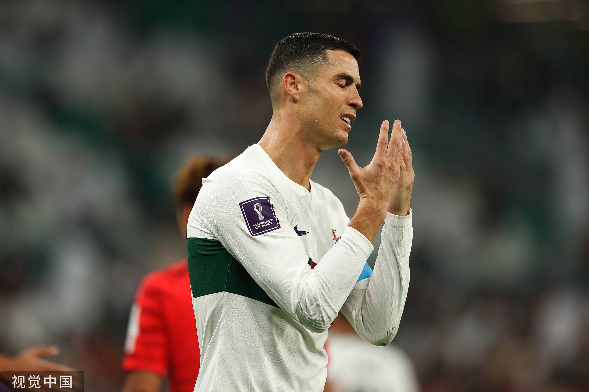 关于荷兰力克乌拉圭，格拉利什完成帽子戏法的信息