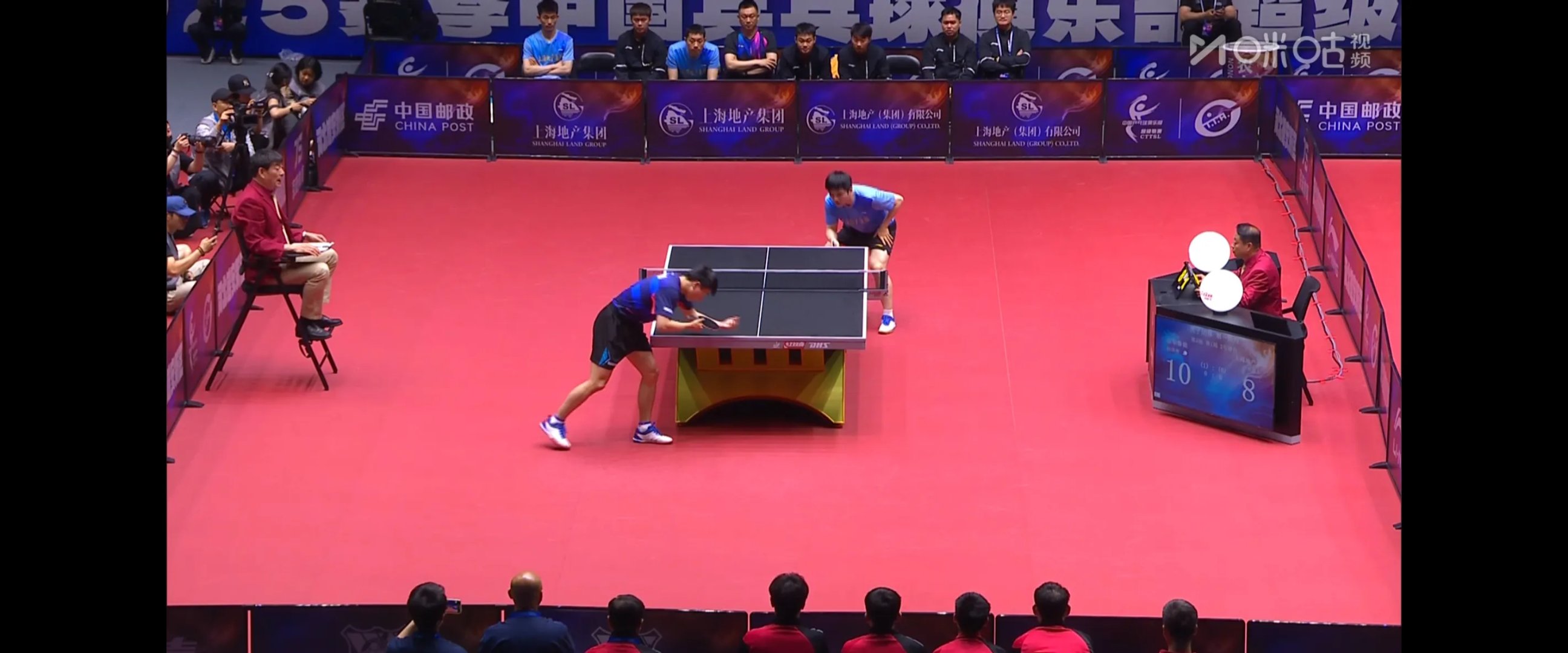 中国乒乓球队横扫日本乒乓球队，许昕关键制胜的简单介绍