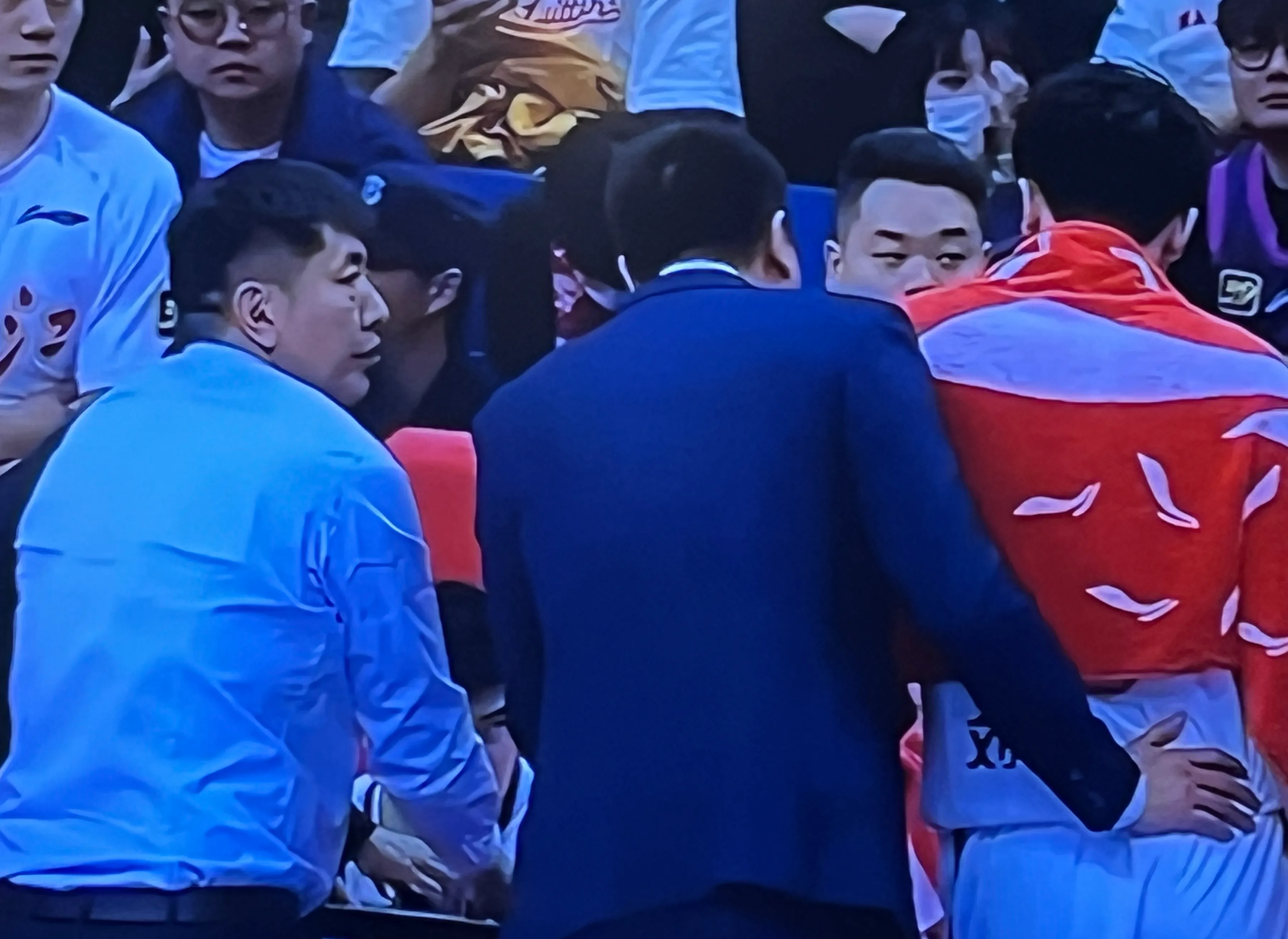 浙江队鏖战76人，克莱惊艳四座的简单介绍