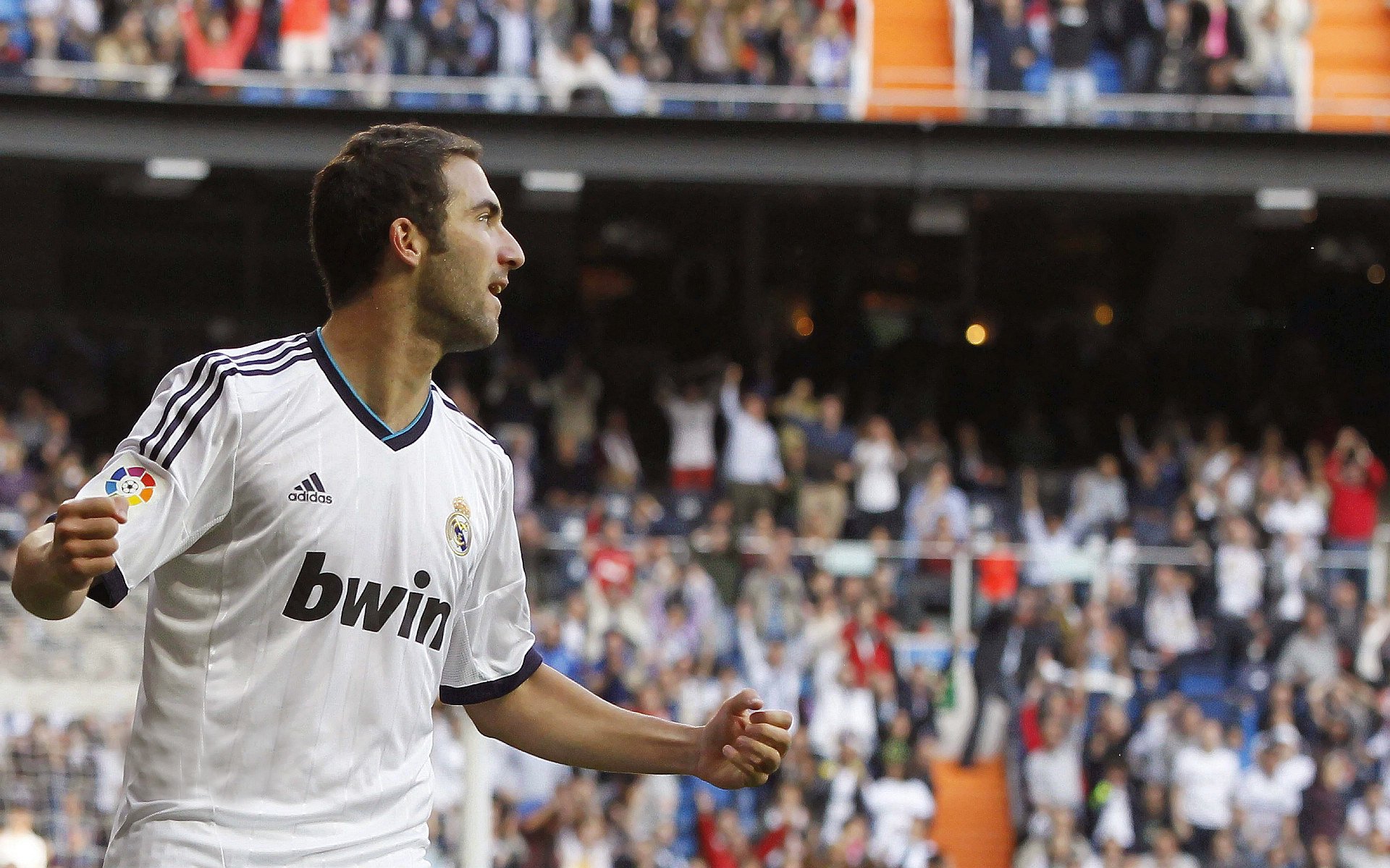 极速与绝杀,当F1街道赛的轰鸣遇见湖人加时的呐喊